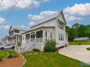 3147 Hardin Rd, Guntersville, AL 35976