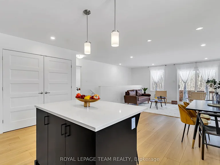 181 Seabert Dr — Photo 9