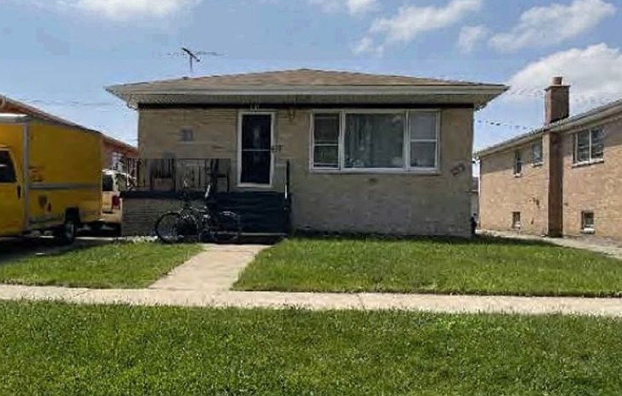 2nd image of 1119 Lucas St