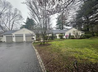 757 Wellesley St, Weston, MA 02493