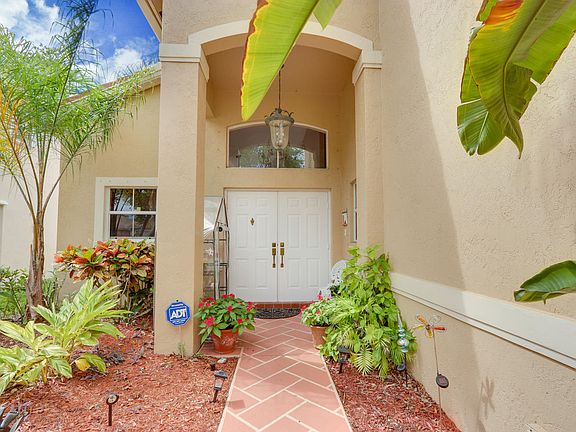 4th image of 6280 Grand Cypress Cir