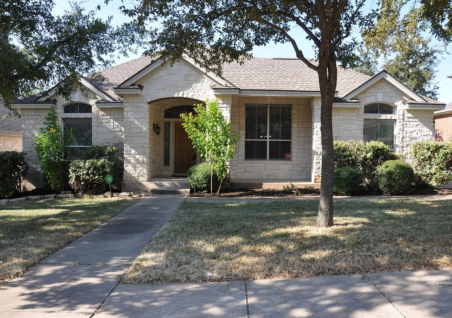 3 Bedroom 2 Bath W/ Great Office Space in Avery Ranch — Photo 1