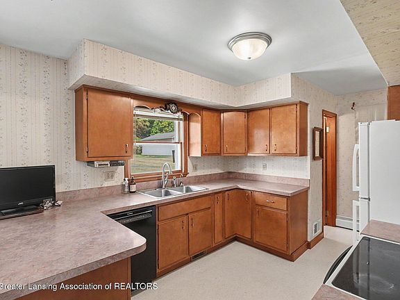 5th image of 855 Onondaga Rd