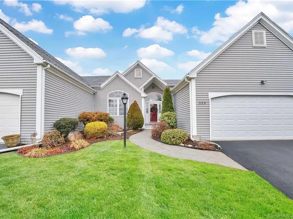 555 Mohave Cir, Shelton, CT 06484