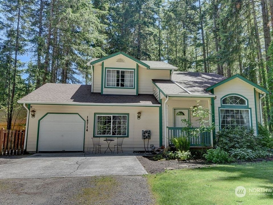 1st image of 18714 Woodburn Court SE
