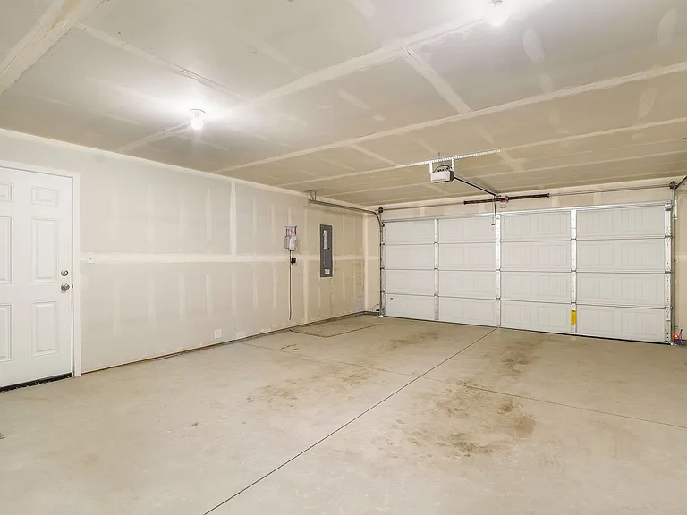 4214 W Wood Ct — Photo 24