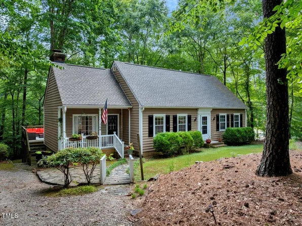 160 Shadowbrook Dr, Henderson, NC 27537