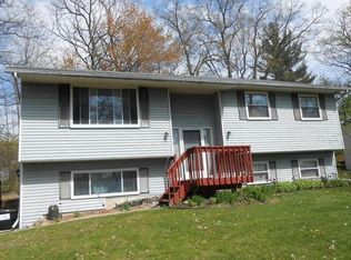 5205 Van Winkle St, Brighton, MI 48116