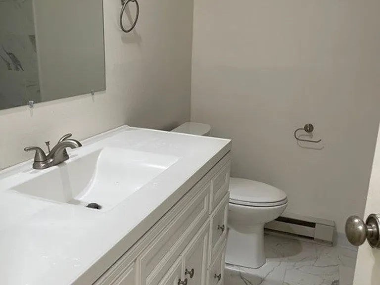 University Park Apartments near Cornell University — Photo 255