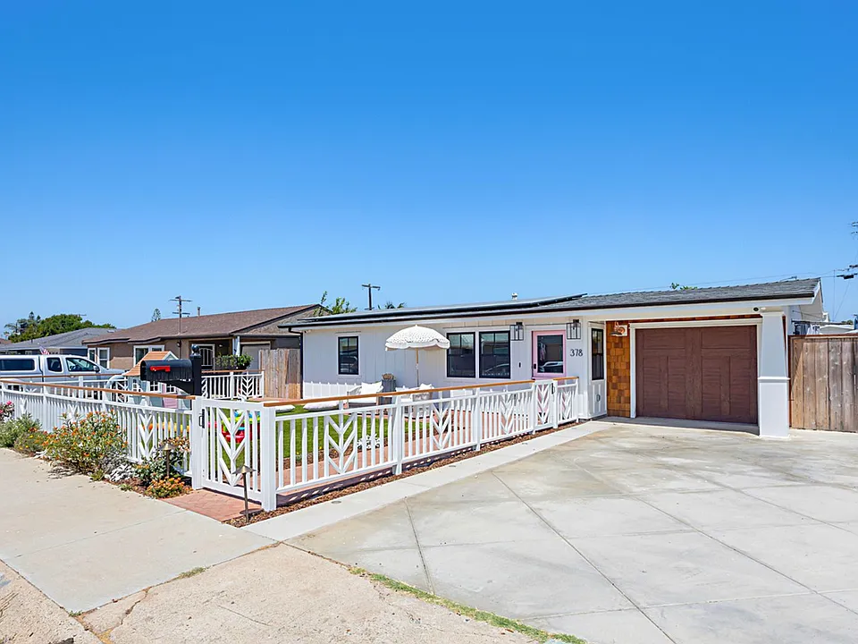 378 Ebony Ave