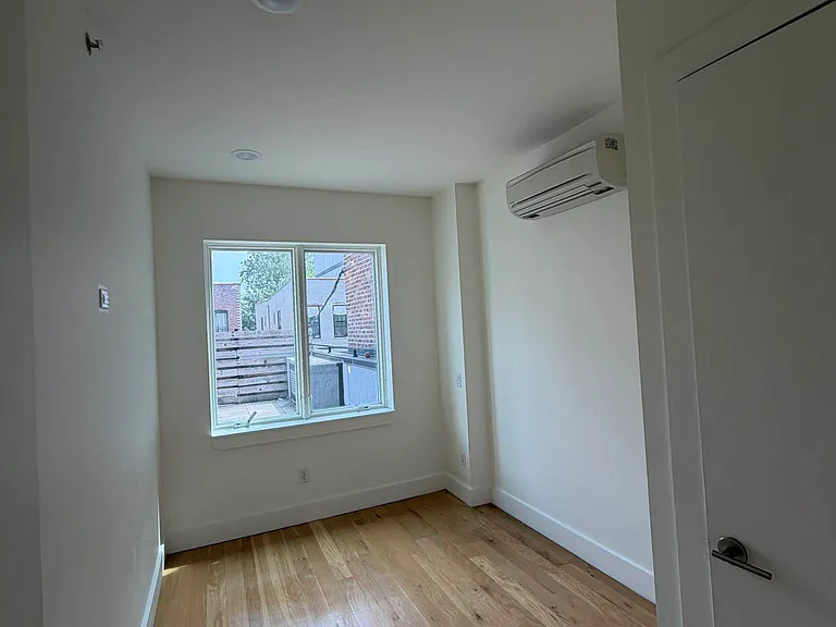 200 Linden Blvd #2D — Photo 7