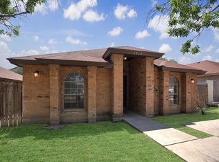 1510 Eisenhower Dr, Laredo, TX 78046