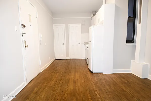 Rented by Citi Habitats | media 38