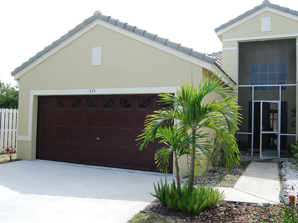HouseFront