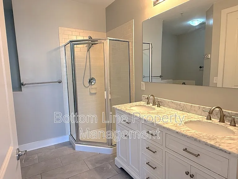 1101 W 1st St #105 — Photo 14