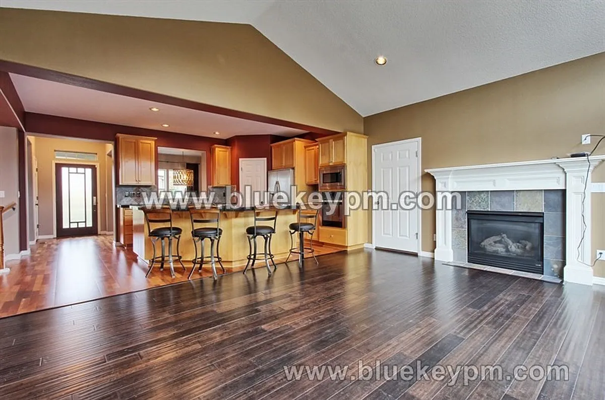 Building Photo - 13630 SE Portland View Pl
