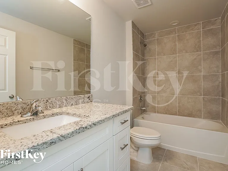 604 Henry Ave — Photo 14