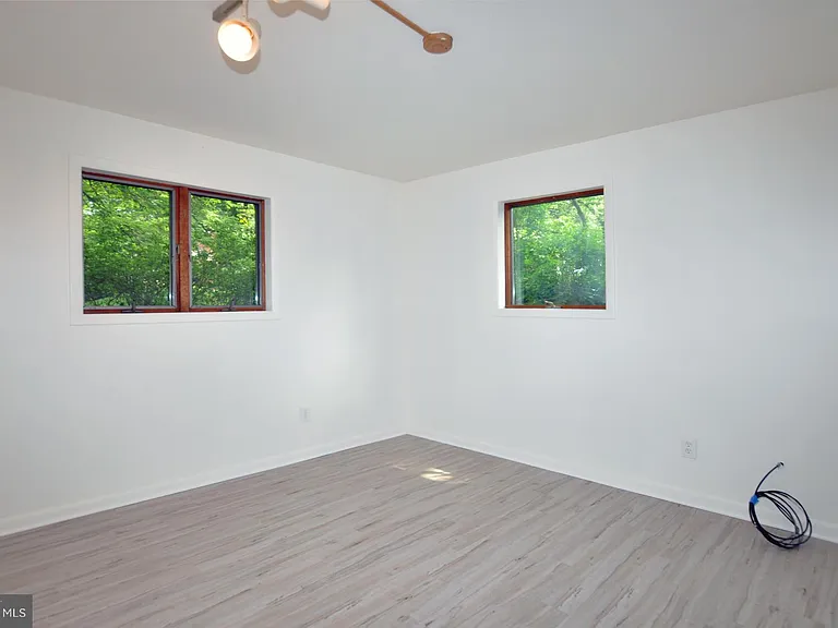 7024 Richard Dr — Photo 19