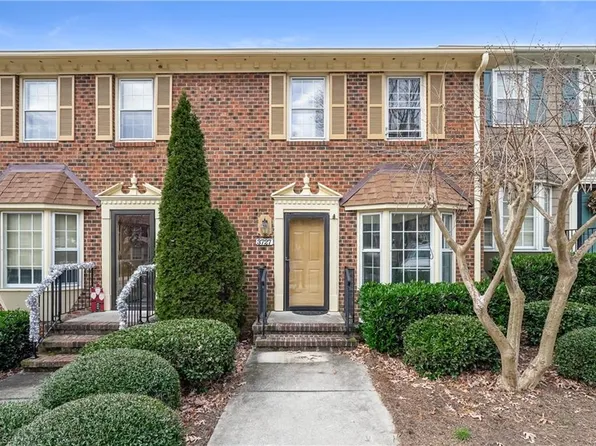 3727 Greenes Xing, Greensboro, NC 27410