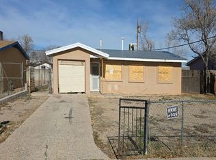 5941 Eucariz Ave SW, Albuquerque, NM 87121