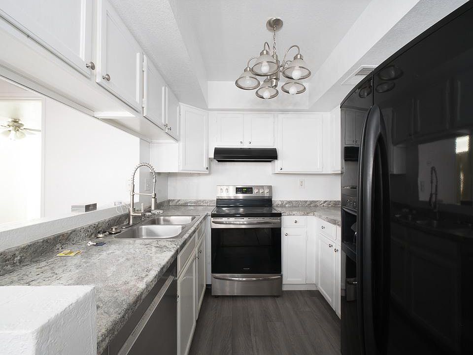 1st image of 540 N May St APT 3066