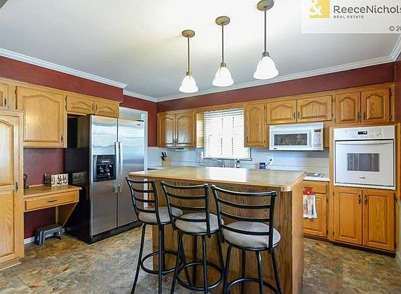 4th image of 10506 W 97th Ter