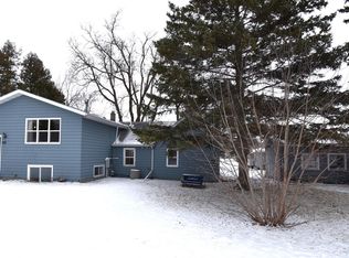 401 Moody Ave NE, Warroad, MN 56763