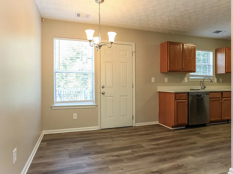 1825 Cutters Mill Way — Photo 7