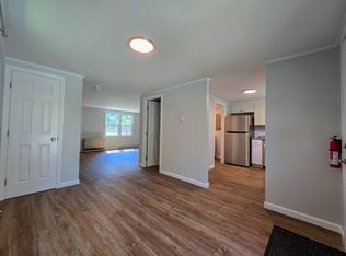 99 159th Village Green Dr #1, South Burlington, VT 05403