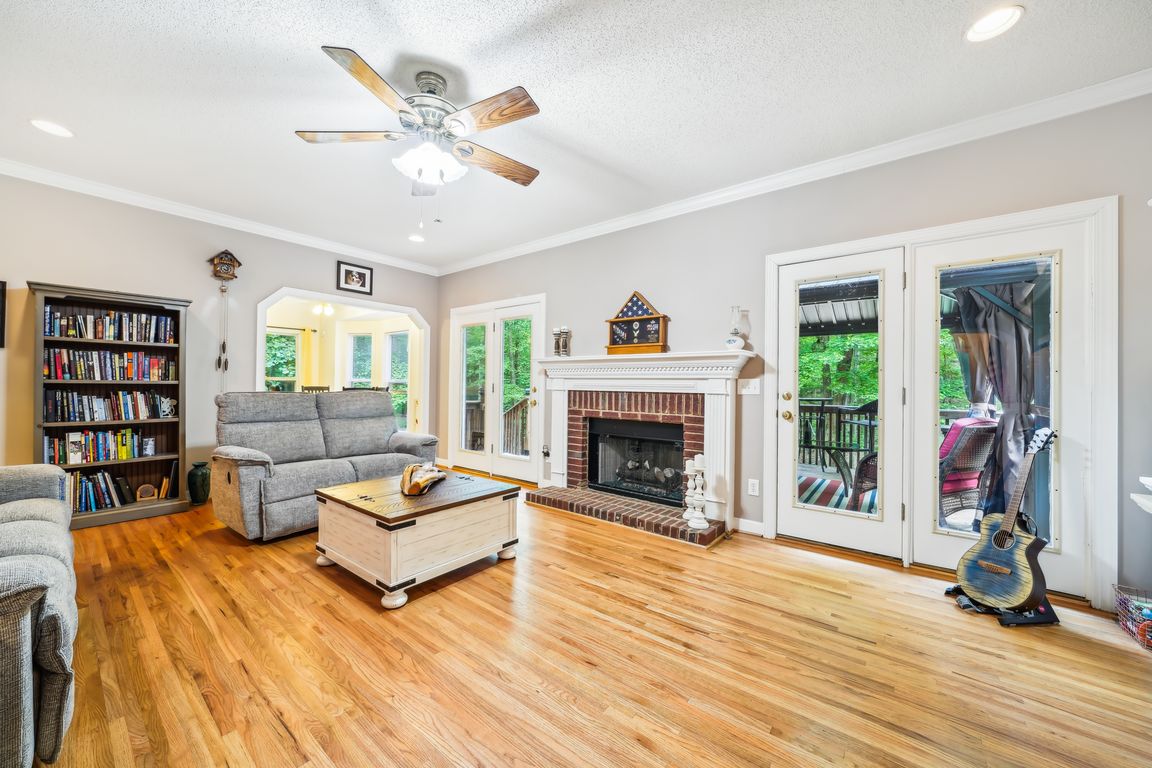 Scenic Ridge Dr-2105-009.jpg