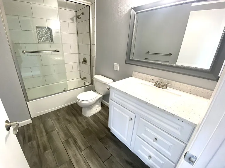 Lomita 252 — Photo 14