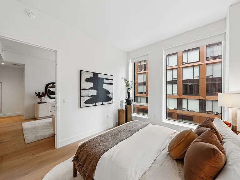 312 W 43rd St #7C — Photo 2