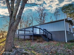 374 Coolidge Rd, La Follette, TN 37766