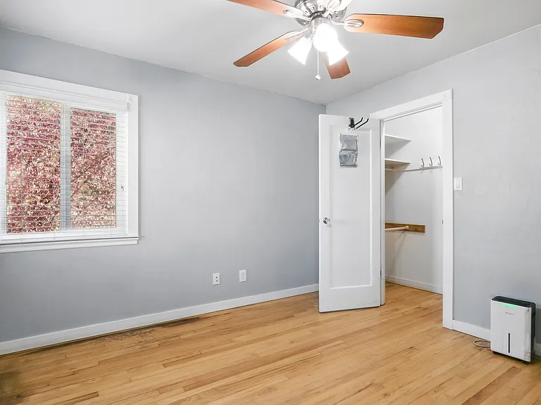 1385 Martin Ln — Photo 19