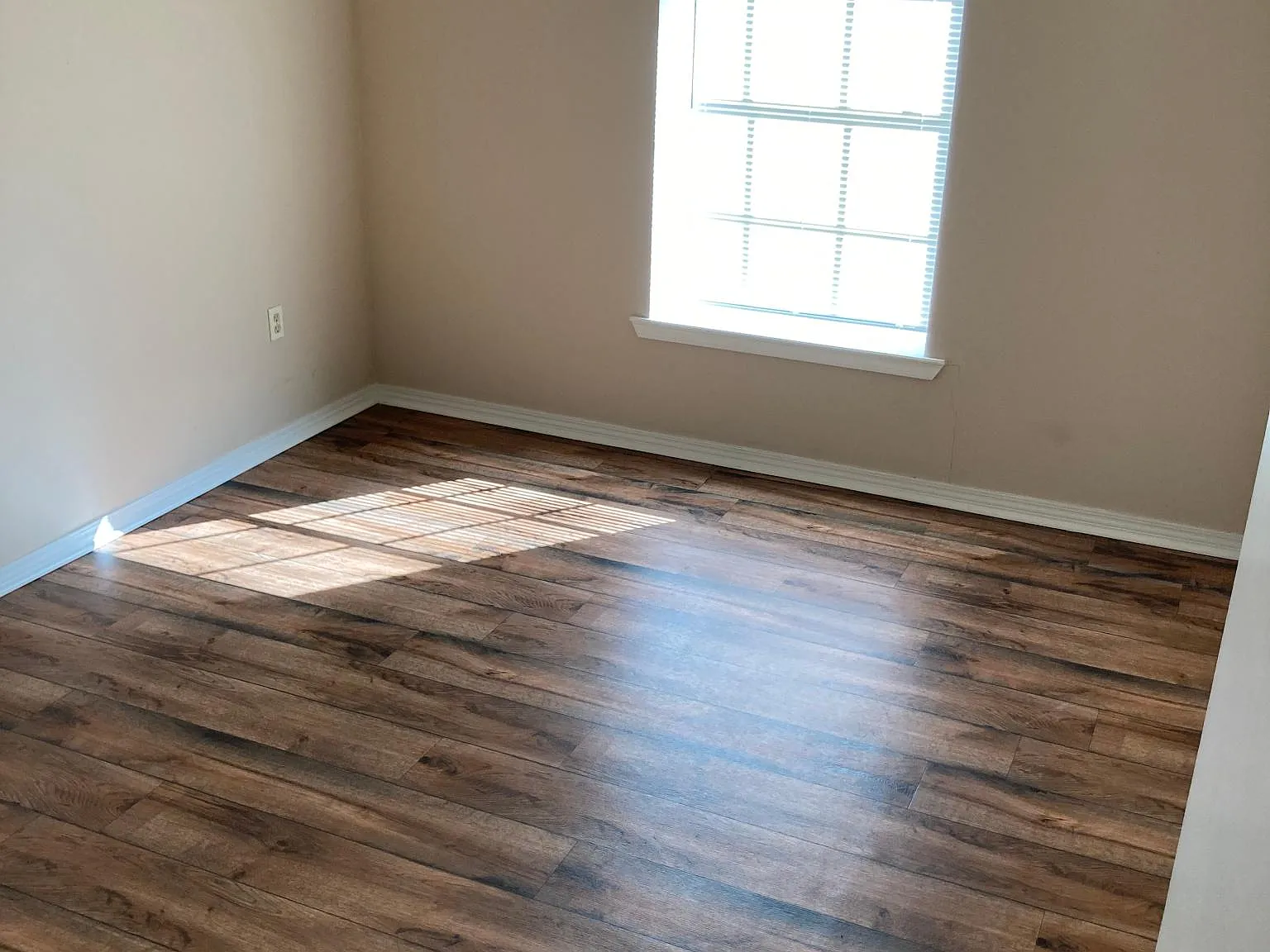 2 bed, 840 sqft, $1,250 — Photo 3