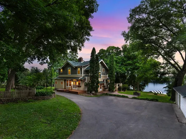 5190 Saint Albans Bay Rd, Greenwood, MN 55331