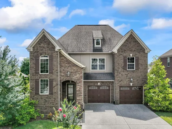 1039 Baxter Ln, Gallatin, TN 37066