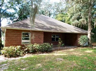 16566 SE 57th Pl, Ocklawaha, FL 32179