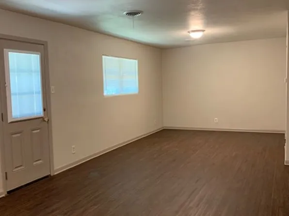 1400 Glendale St, Greenville, TX 75401