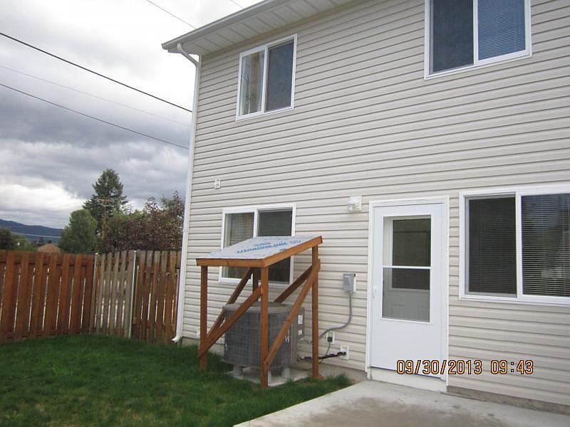 2nd image of 806 Dakota Ave