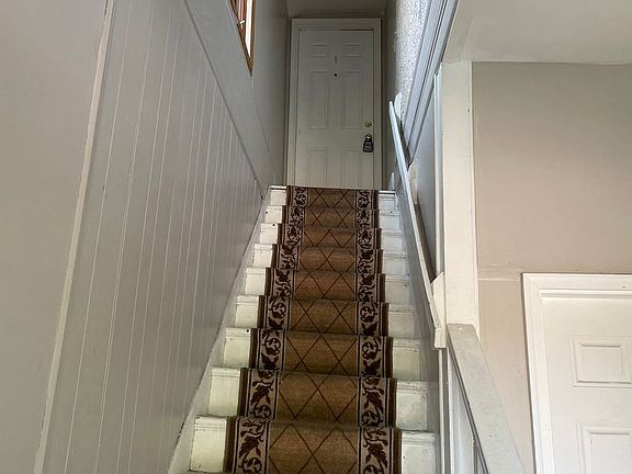 2nd image of 44 Lexington Ave NW #2