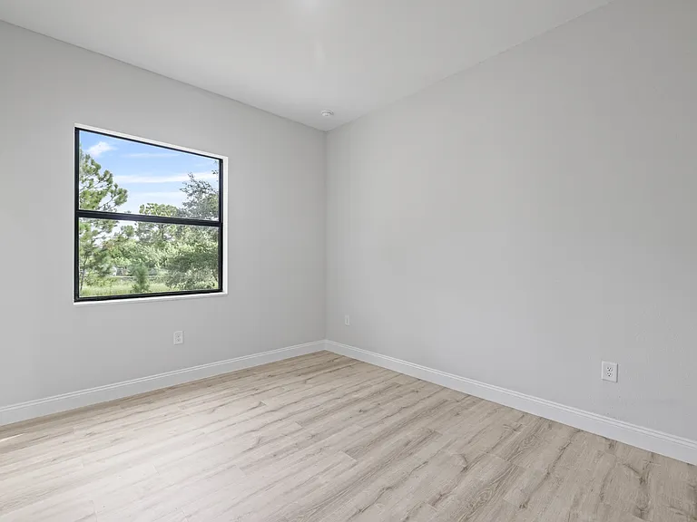 4458 29th St SW — Photo 15