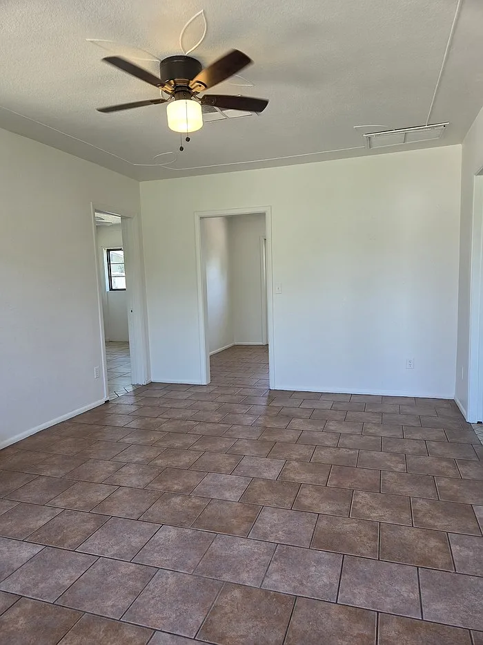2 bed, 1.0 bath, 793 sqft, $1,295 — Photo 2