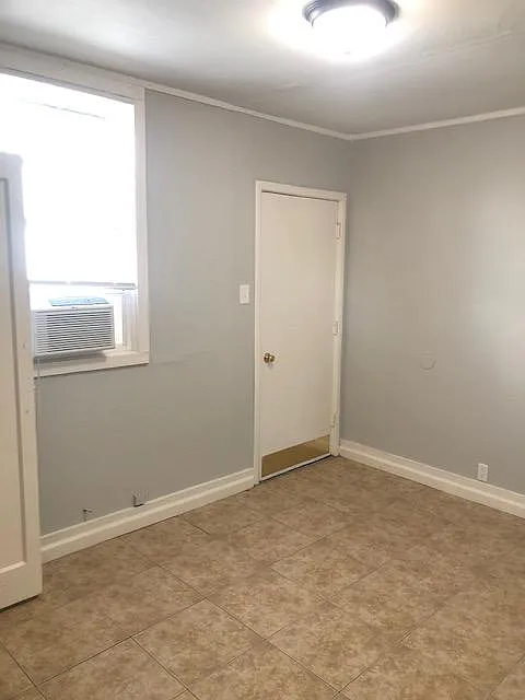 2 bed, 899 sqft, $1,425 — Photo 3
