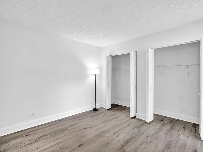 Nottingham Pine Luxury Apartment Homes — Photo 48