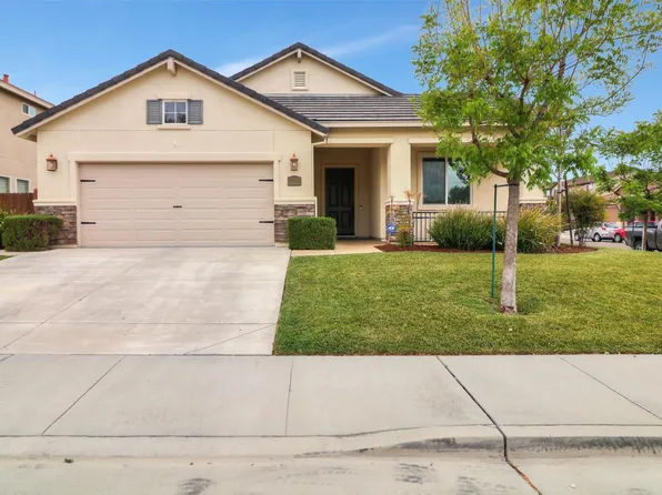 810 Riviera Dr, Hollister, CA 95023