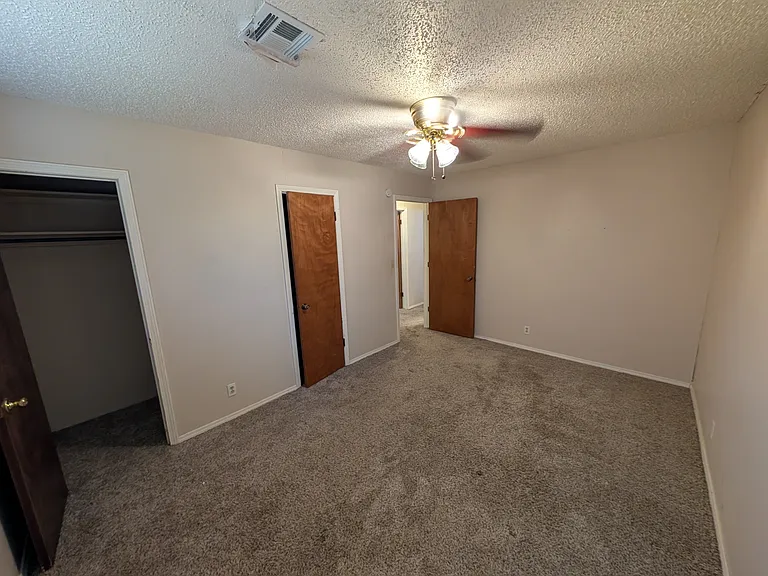 122 Crystal Cir #122 — Photo 13