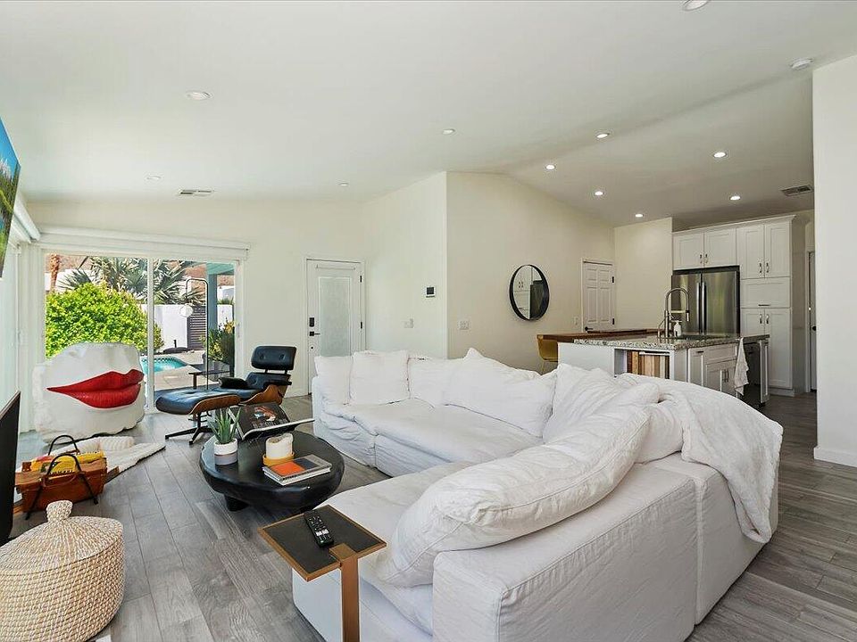 1st image of 54990 Avenida Madero #54990
