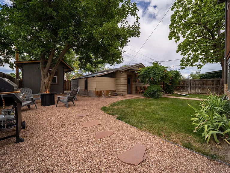 1346 Rood Ave — Photo 25