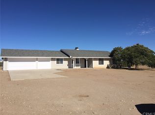 10050 Rose Dr, Oak Hills, CA 92344